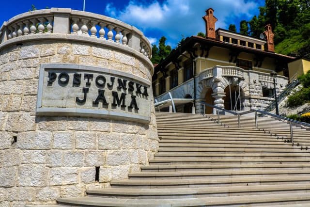 Postojnai-cseppkőbarlang