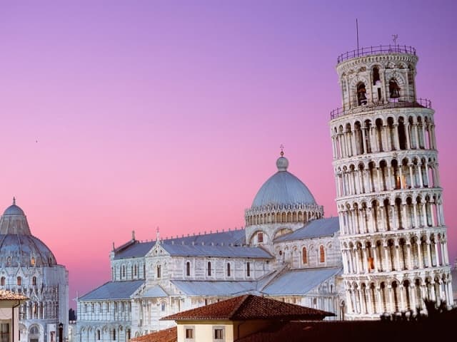 Pisa Ferde Torony és Dóm