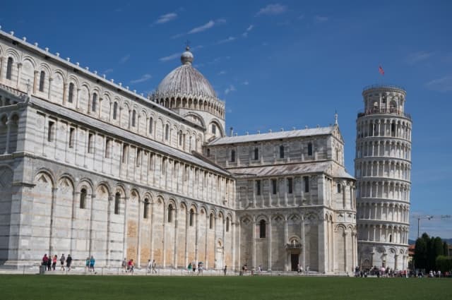 Pisa Ferde Torony és Dóm
