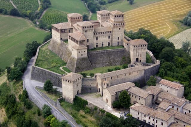 Torrechiara kastély belépő