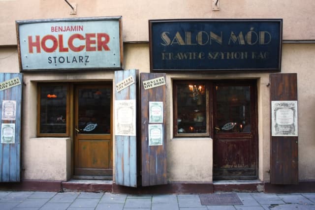 Fakultatív városnézés kisbusszal Zsidónegyedben